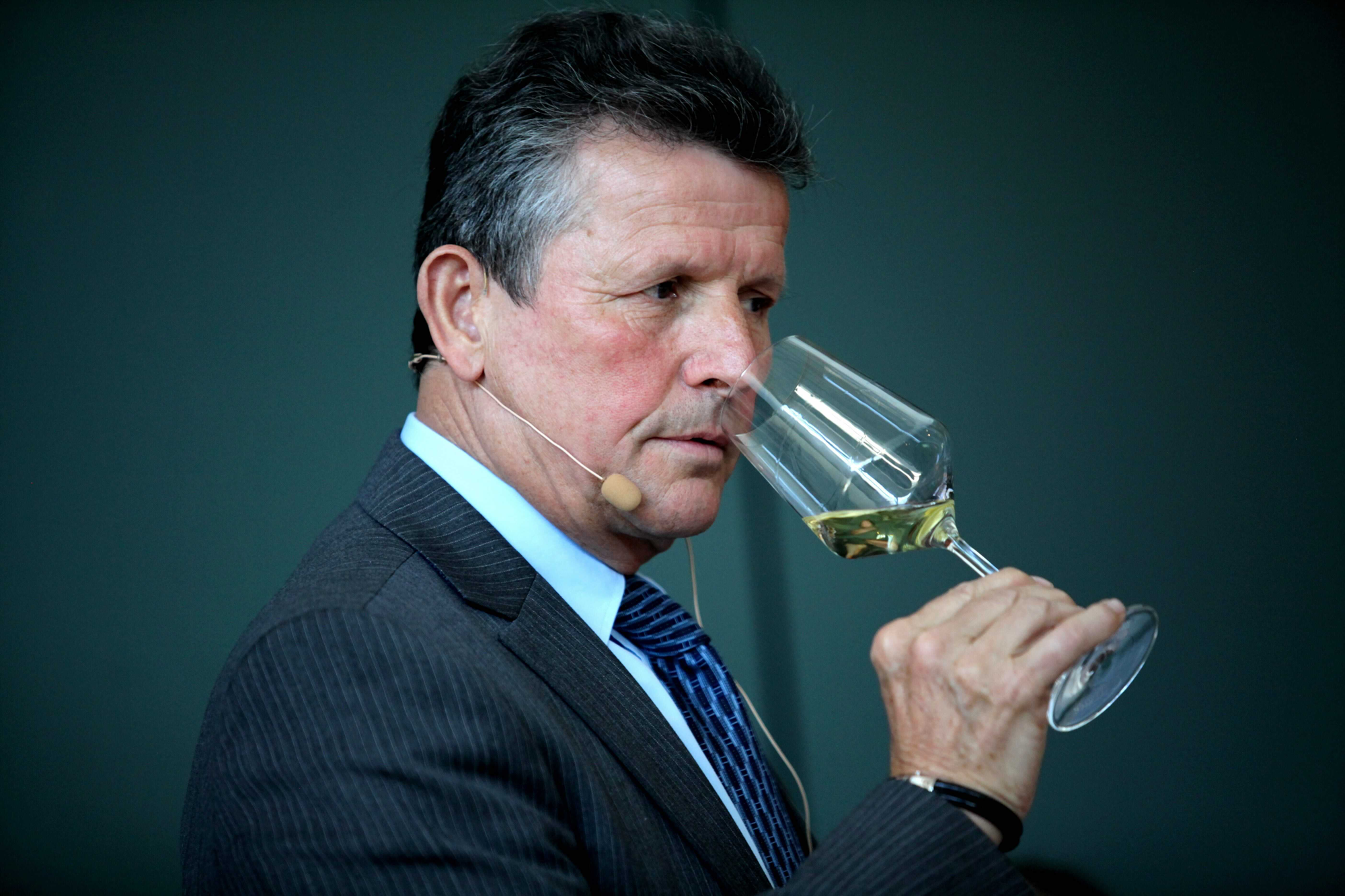 世界最優秀ソムリエ「セルジュ・デュプス氏」が絶賛したワイン